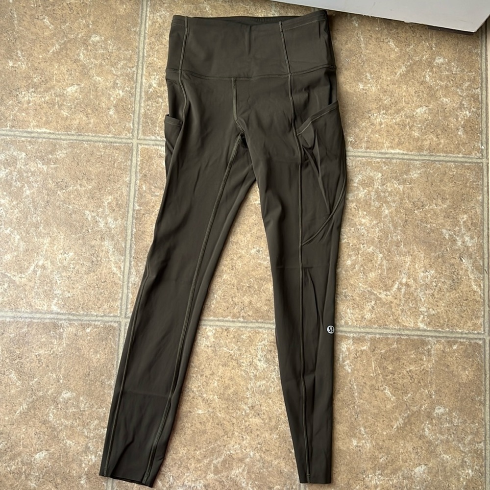 Lululemon Fast & Free High Rise Tight 25” - Size 4
